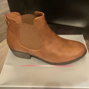 Ankle boots